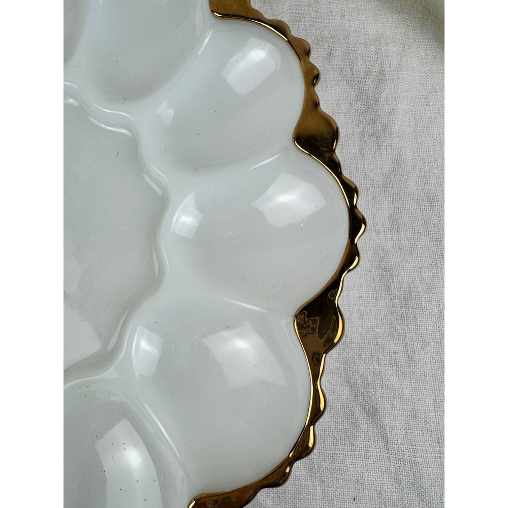 Vintage Milk Glass Deviled Egg Platter Gold Encrusted Scalloped Rim 10 Inch Tray - Picture 4 of 4